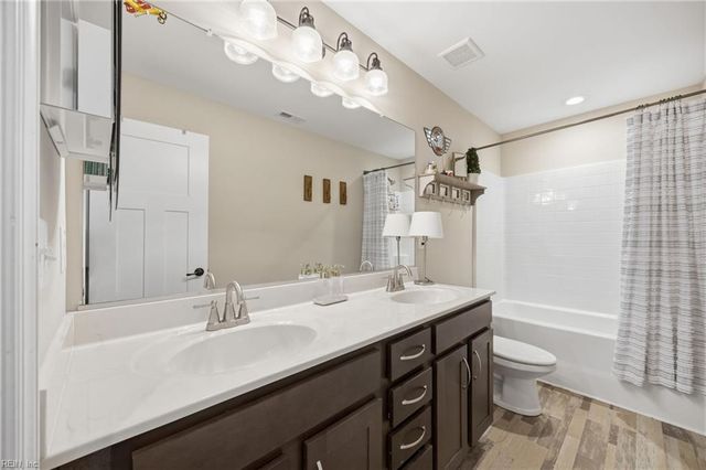 210 Triton RD, Suffolk, VA 23435