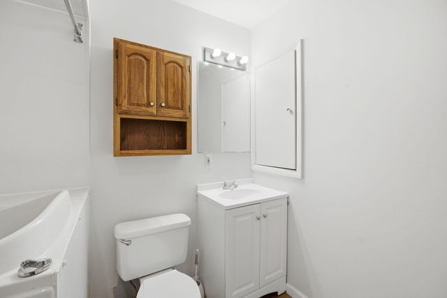 1360 Woodglen Avenue, Ypsilanti, MI 48198