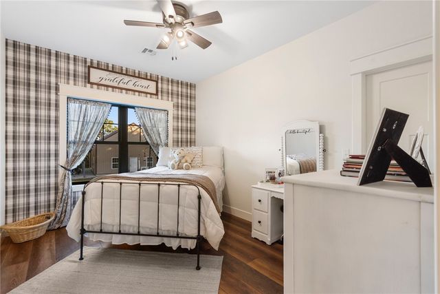 595 S Oakwood Trail, Noel, MO 64854