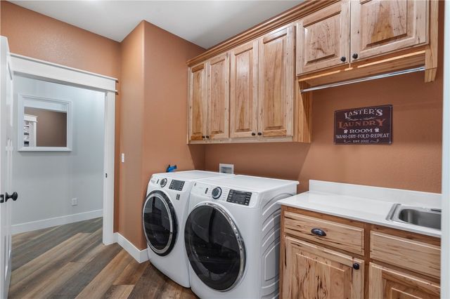 595 S Oakwood Trail, Noel, MO 64854