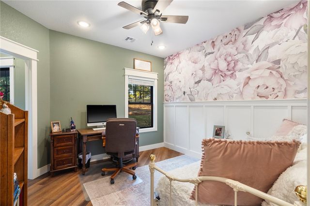 595 S Oakwood Trail, Noel, MO 64854