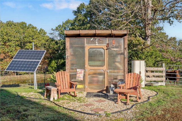 595 S Oakwood Trail, Noel, MO 64854