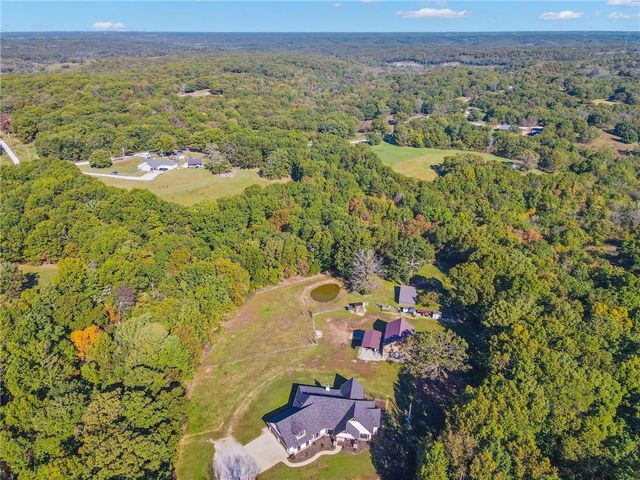 595 S Oakwood Trail, Noel, MO 64854