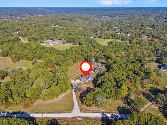 595 S Oakwood Trail, Noel, MO 64854