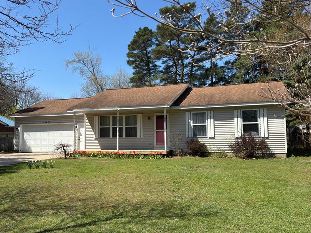 15577 Pine Street, Grand Haven, MI 49417