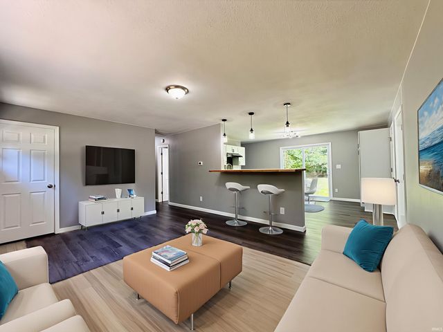 1539 S Ridgeview Road, Logansport, IN 46947