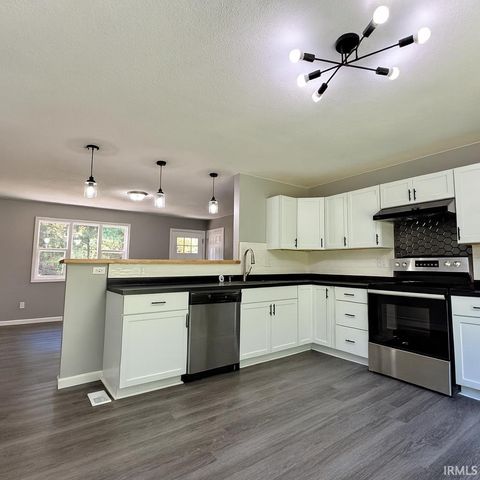 1539 S Ridgeview Road, Logansport, IN 46947