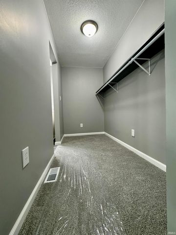 1539 S Ridgeview Road, Logansport, IN 46947