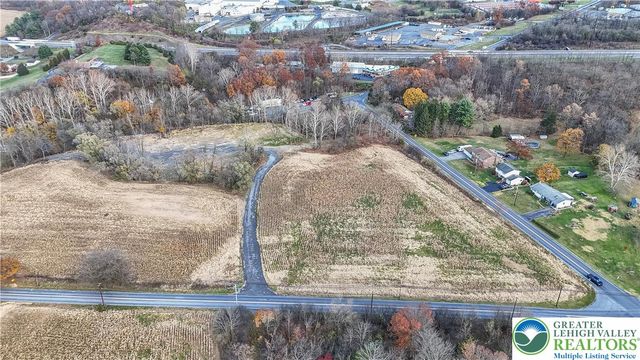 4828 Huckleberry Road, South Whitehall Twp, PA 18069