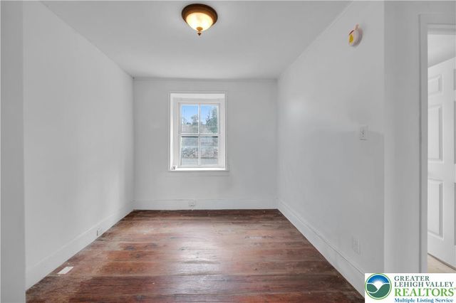 4828 Huckleberry Road, South Whitehall Twp, PA 18069