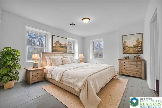 4828 Huckleberry Road, South Whitehall Twp, PA 18069