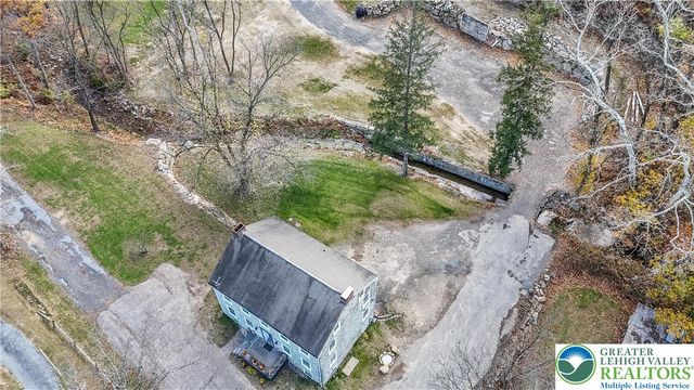 4828 Huckleberry Road, South Whitehall Twp, PA 18069