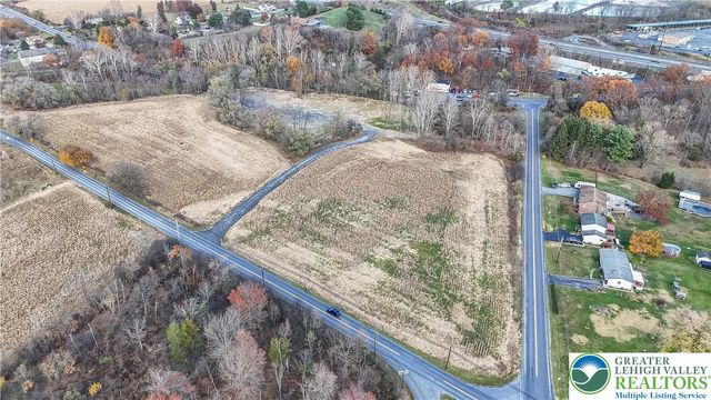 4828 Huckleberry Road, South Whitehall Twp, PA 18069