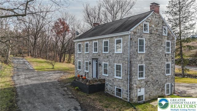 4828 Huckleberry Road, South Whitehall Twp, PA 18069