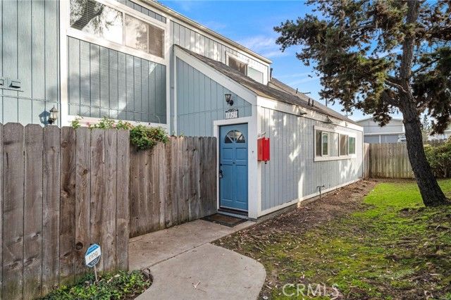1025 Sea Breeze 11, Costa Mesa, CA 92627