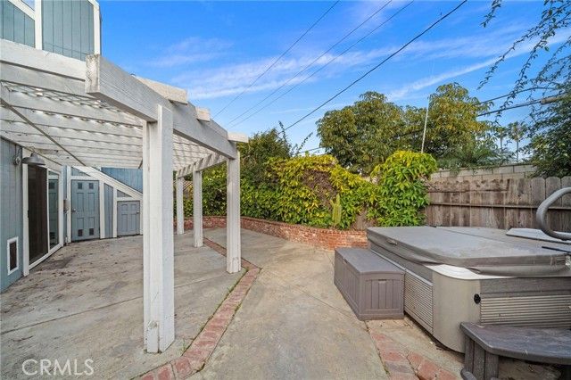 1025 Sea Breeze 11, Costa Mesa, CA 92627