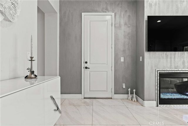 6920 Valmont 5, Tujunga, CA 91042