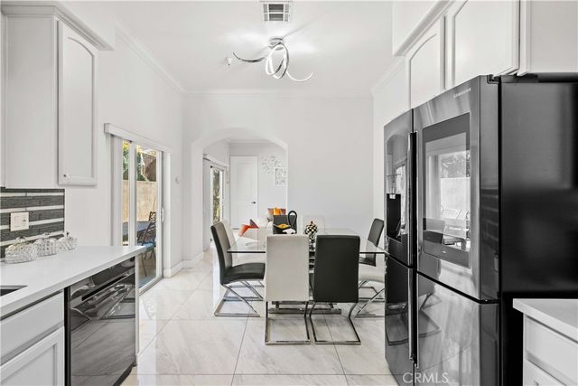 6920 Valmont 5, Tujunga, CA 91042