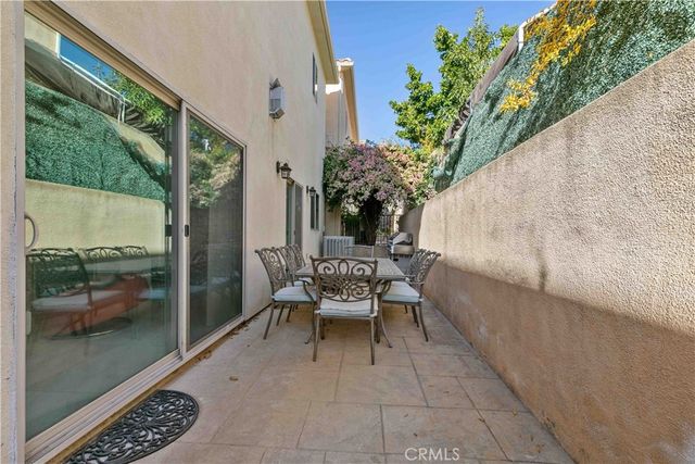 6920 Valmont 5, Tujunga, CA 91042