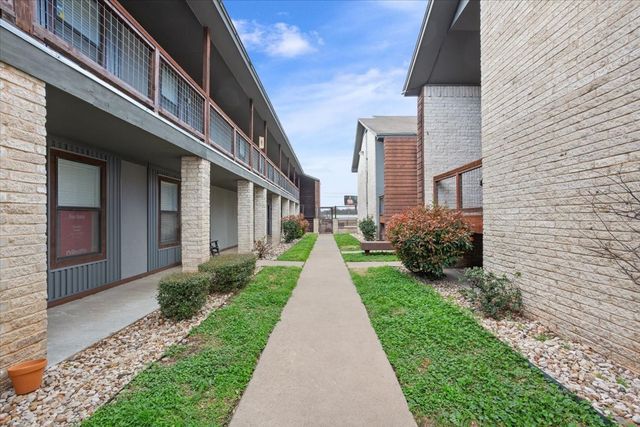 1368 S 12th Street, Waco, TX 76706