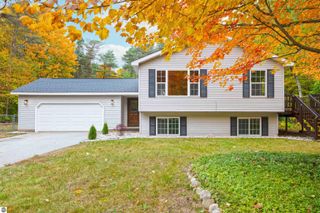 3188 Nimrod Road, Traverse City, MI 49685