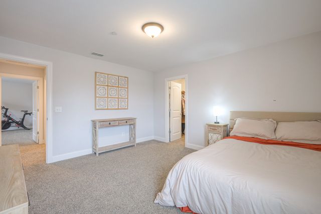 1217 White Rock Rd, Murfreesboro, TN 37129