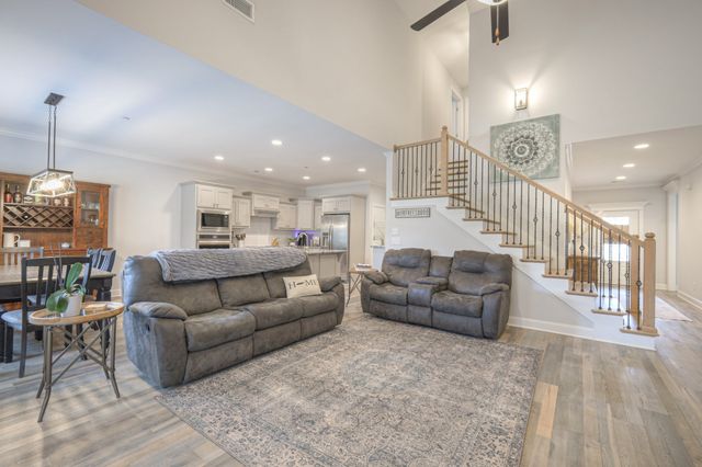 1217 White Rock Rd, Murfreesboro, TN 37129