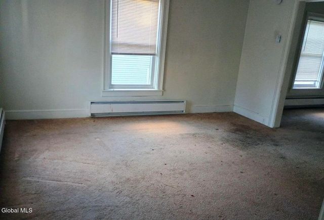 99 6th Avenue, Gloversville, NY 12078