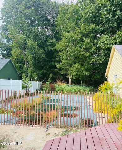 99 6th Avenue, Gloversville, NY 12078