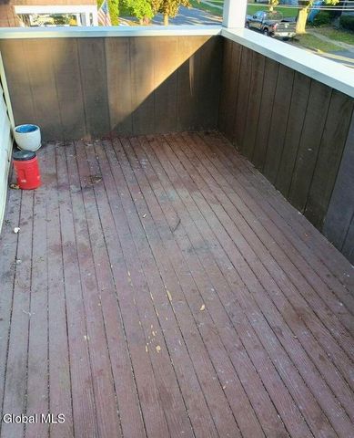 99 6th Avenue, Gloversville, NY 12078