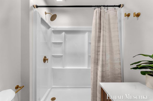 296 Henry Street, Coopersville City, MI 49404