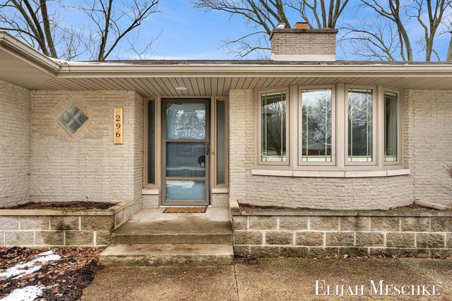 296 Henry Street, Coopersville City, MI 49404