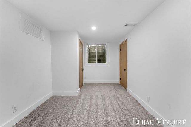 296 Henry Street, Coopersville City, MI 49404