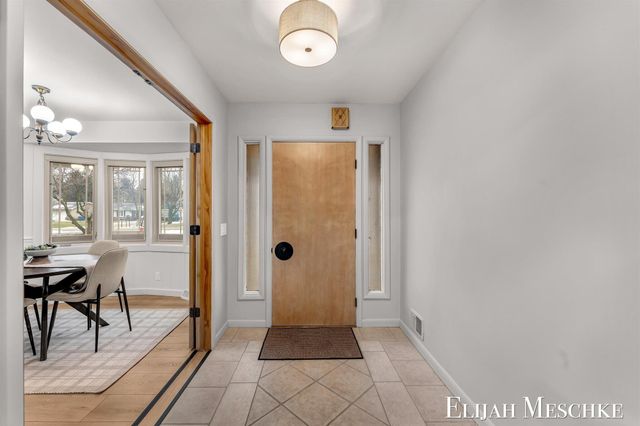 296 Henry Street, Coopersville City, MI 49404