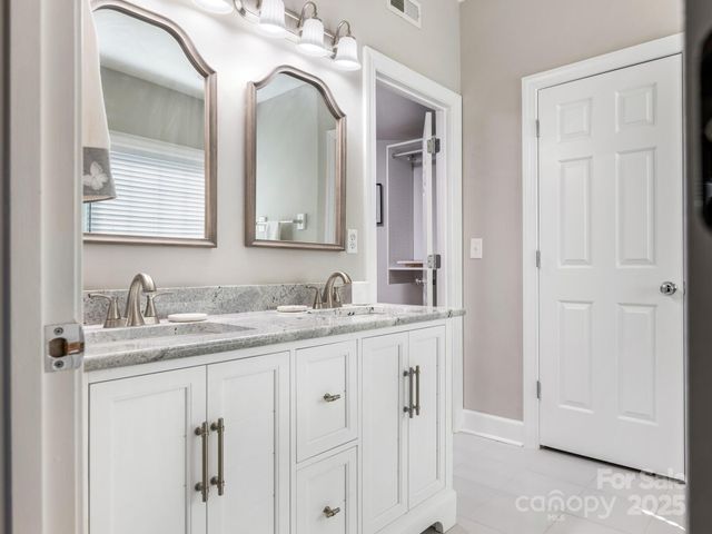 6202 Caslon Court, Charlotte, NC 28270