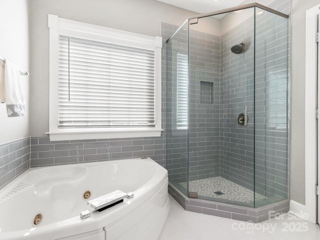 6202 Caslon Court, Charlotte, NC 28270