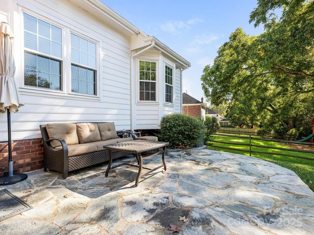 6202 Caslon Court, Charlotte, NC 28270