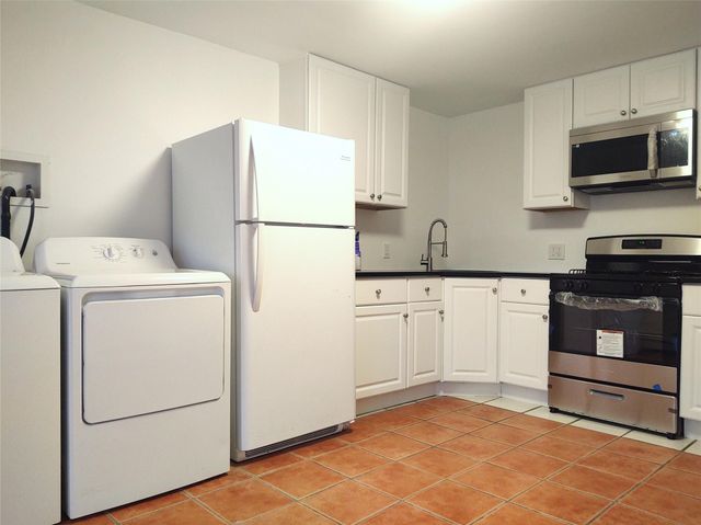 16 The Boulevard, Sea Cliff, NY 11579