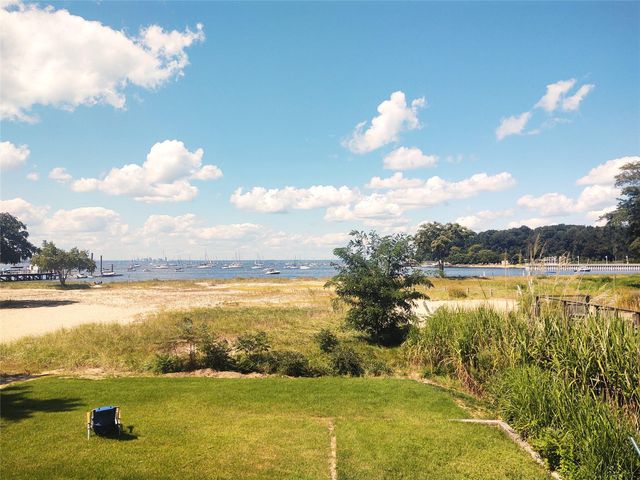 16 The Boulevard, Sea Cliff, NY 11579