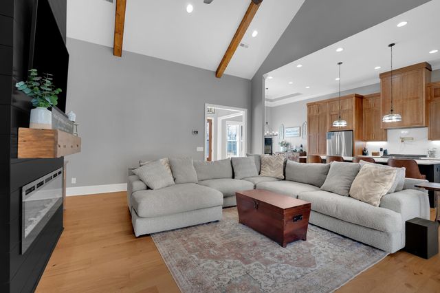 84 Tri Star Court, Tullahoma, TN 37388