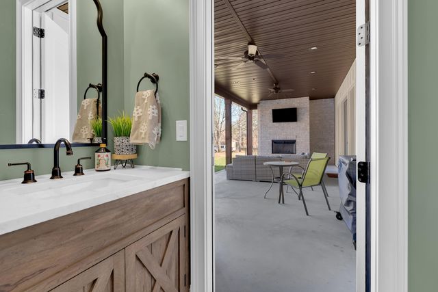 84 Tri Star Court, Tullahoma, TN 37388