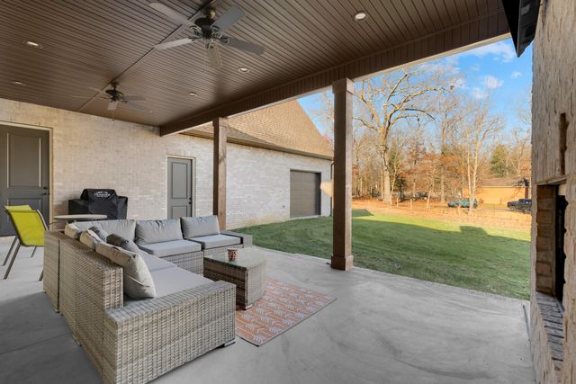 84 Tri Star Court, Tullahoma, TN 37388