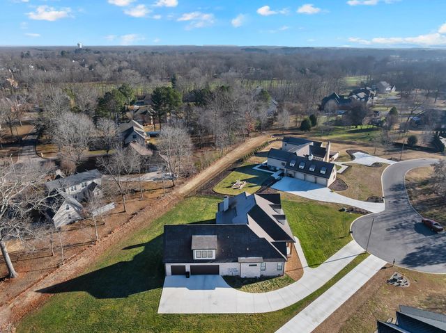 84 Tri Star Court, Tullahoma, TN 37388