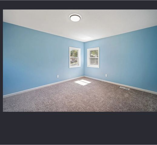 2215 Lincoln Avenue, Des Moines, IA 50310