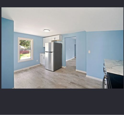 2215 Lincoln Avenue, Des Moines, IA 50310