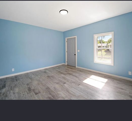 2215 Lincoln Avenue, Des Moines, IA 50310