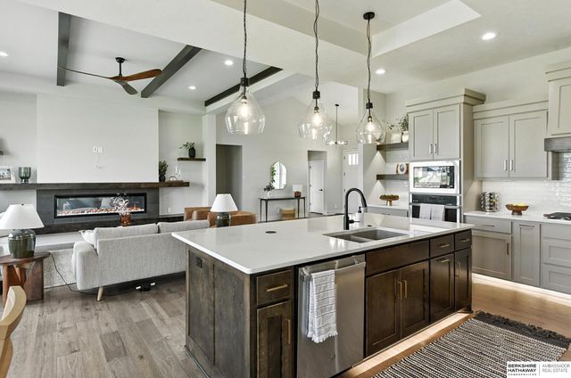 3503 S 218th Avenue, Elkhorn, NE 68022