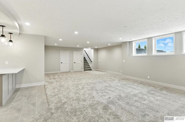 3503 S 218th Avenue, Elkhorn, NE 68022