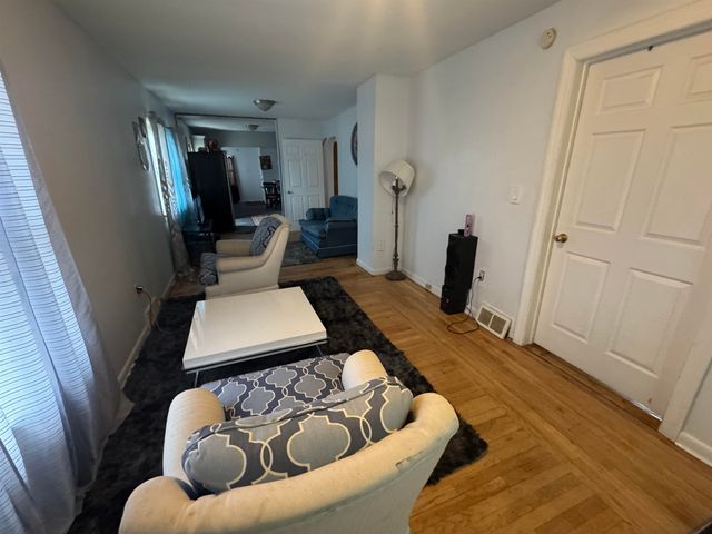 2513 Barnard Street, Saginaw, MI 48602