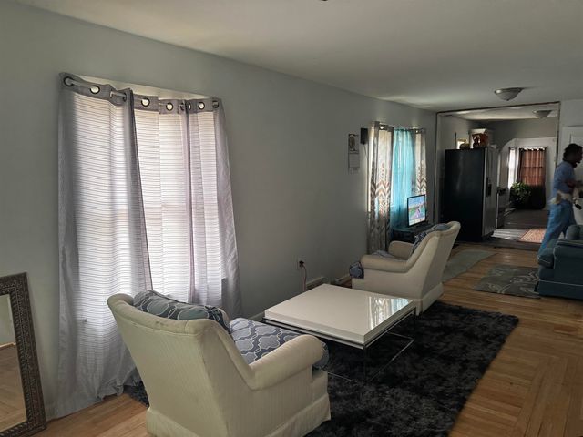 2513 Barnard Street, Saginaw, MI 48602